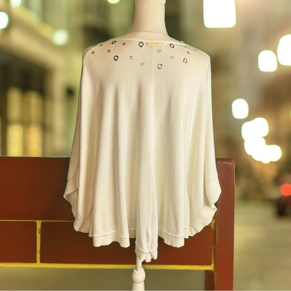 MICHAEL Michael Kors Ivory / White V-Neck Poncho With Gold Ring Embellishments - Picture 7 of 11